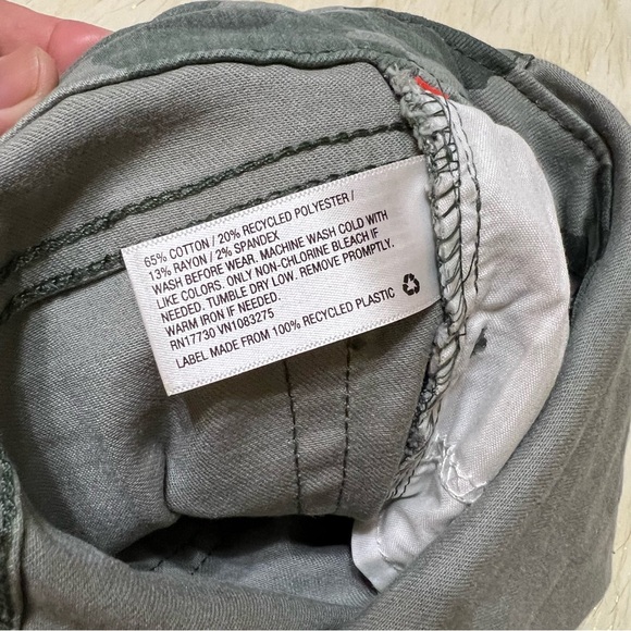 Cat & Jack Camouflage Green Overall Ultimate Stretch Kids size XS (4/5) NWT - Picture 5 of 7